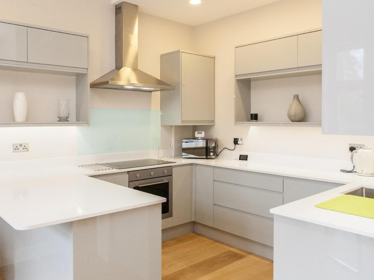 Pass The Keys - Spacious Flat With Private Sun Terrace In South East Londra Exterior foto
