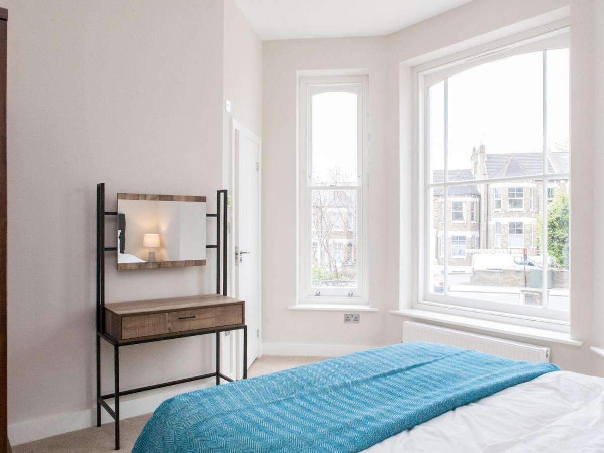 Pass The Keys - Spacious Flat With Private Sun Terrace In South East Londra Exterior foto